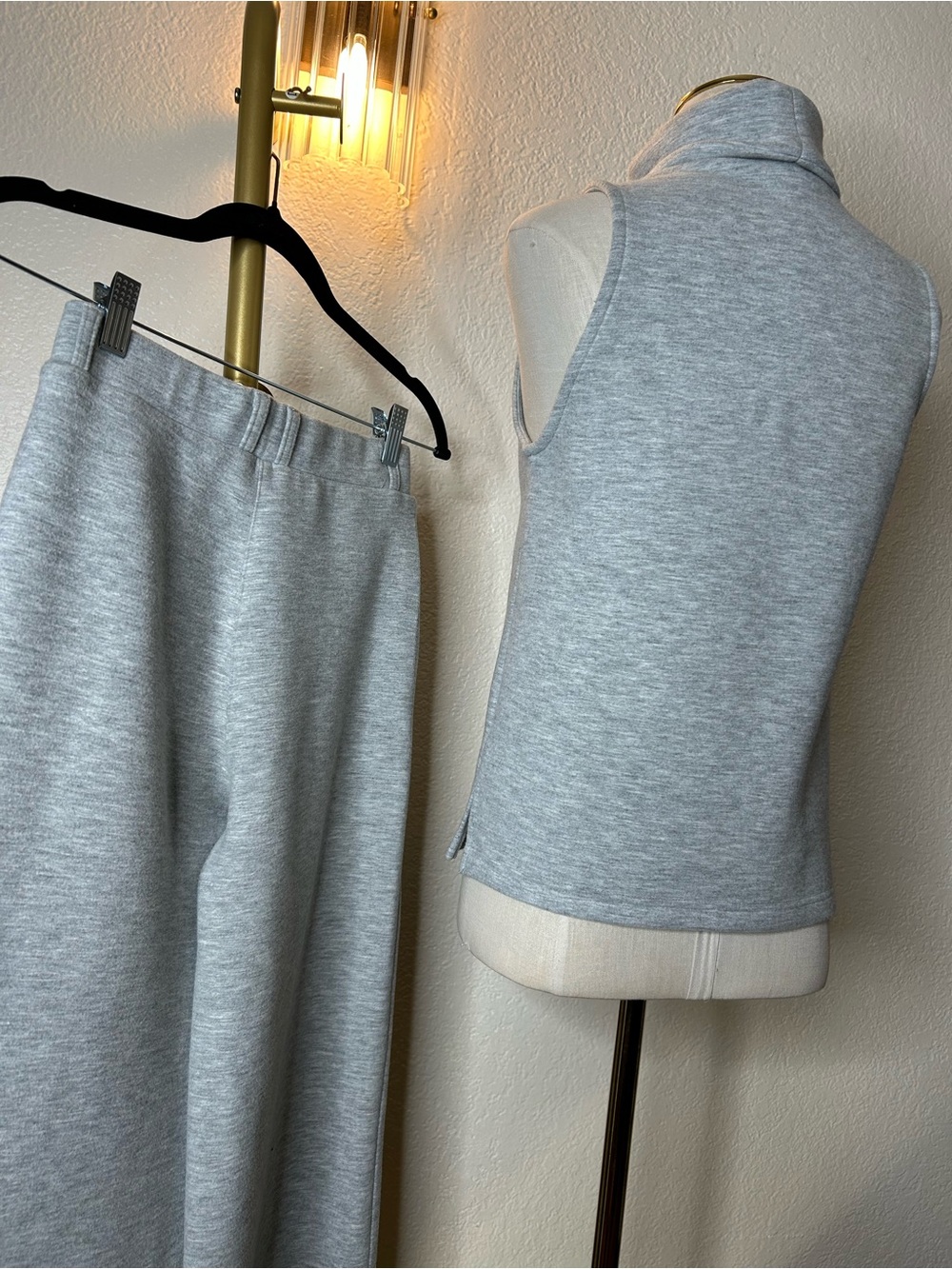 OGL Sleeveless Turtleneck Top & Wide-Leg Pants Set - Light Gray - Picture 8 of 15